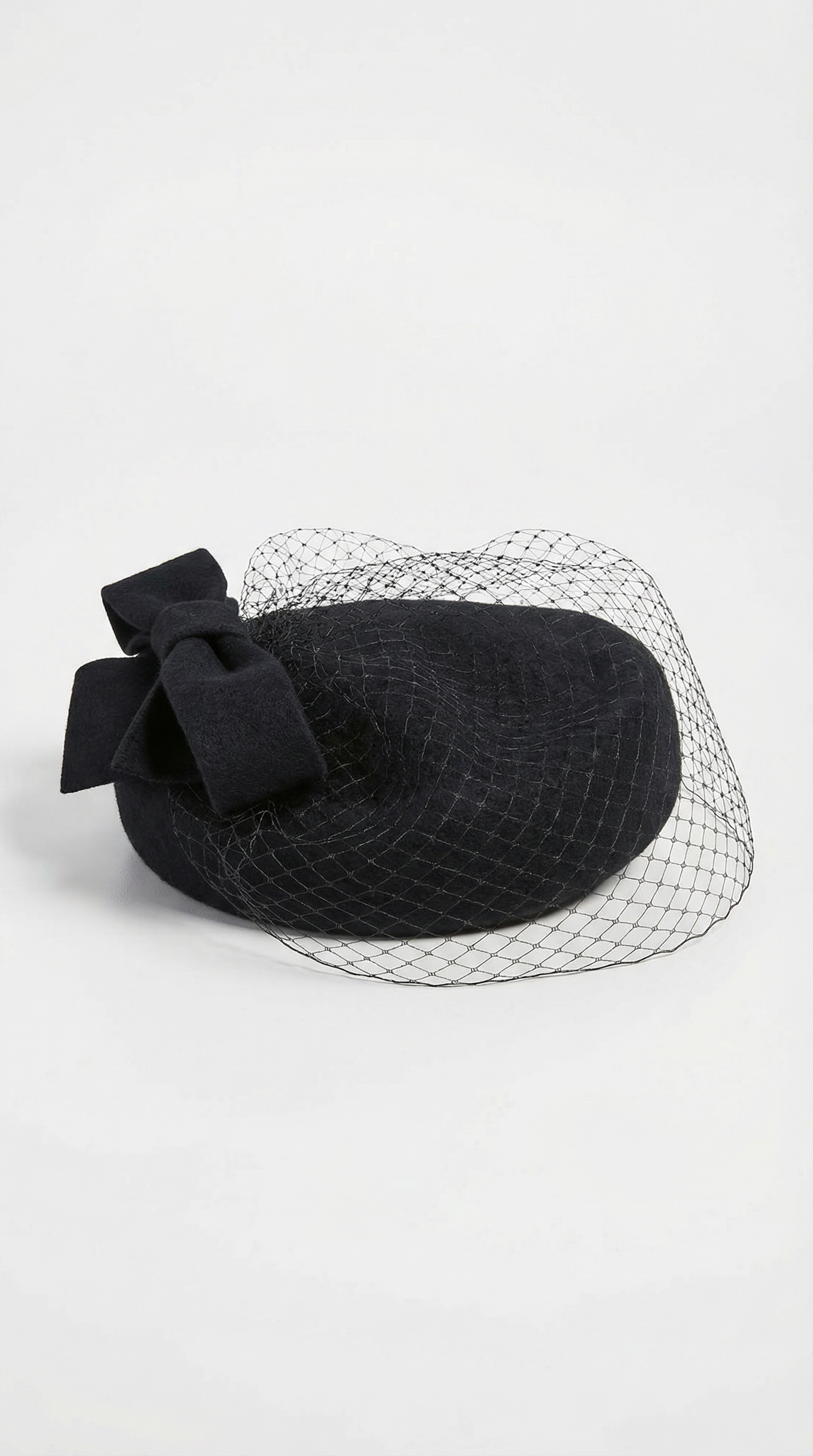 Velo - British Retro Wool Beret with Bow Veil