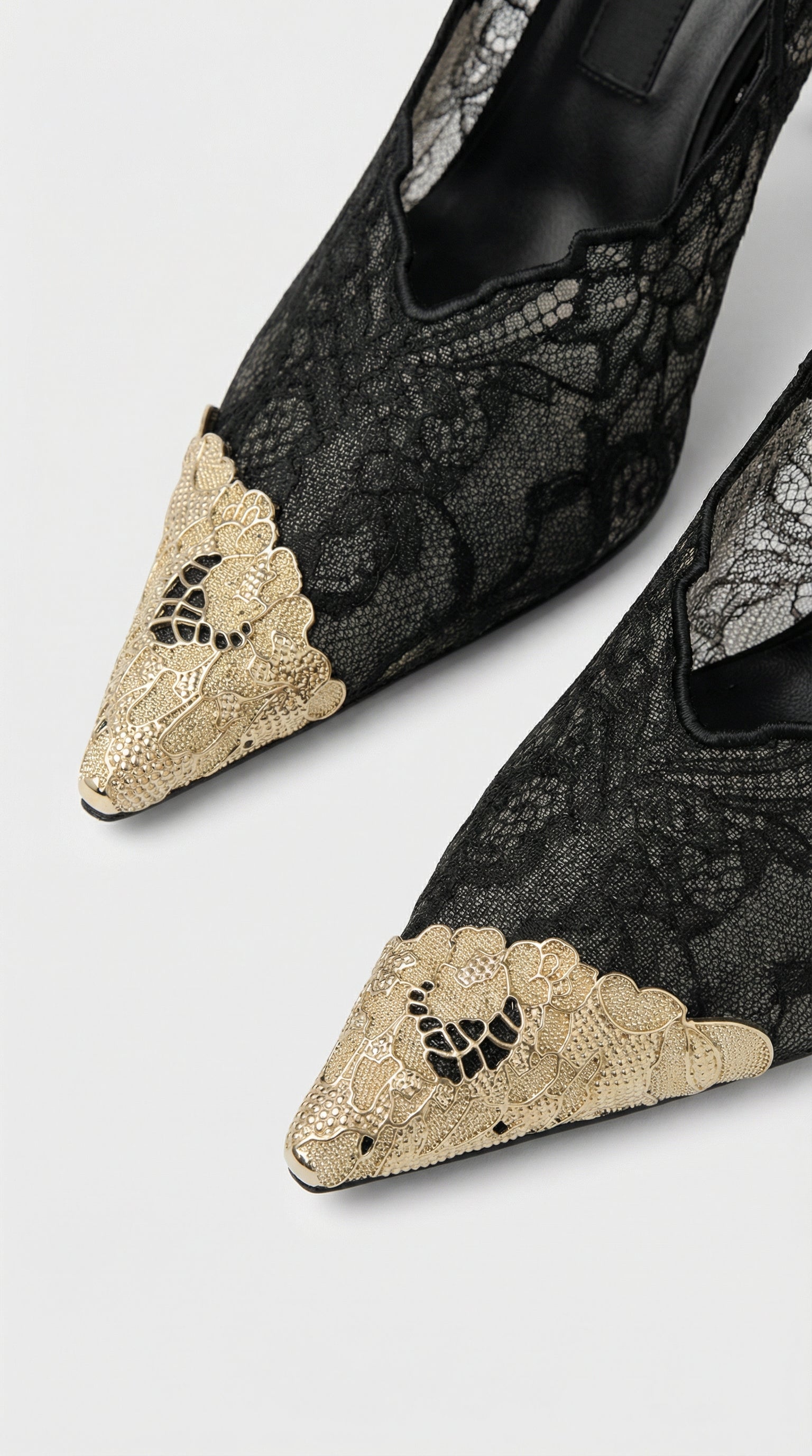 Kiva - Lace Embroidery Metal Pointed Heels Black